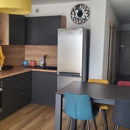 Adorable Petit Appartement Avec Magnifique Vue Sur Le Port De Canet Exteriér fotografie
