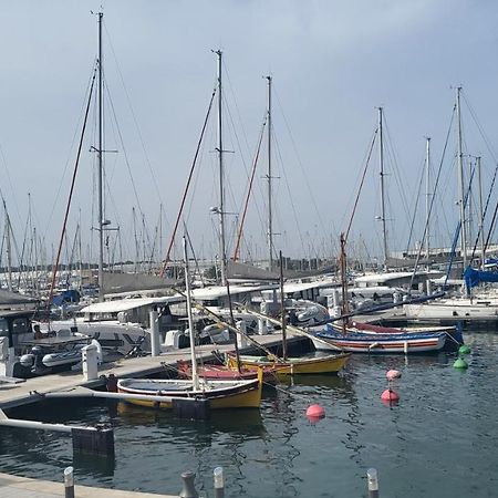 Adorable Petit Appartement Avec Magnifique Vue Sur Le Port De Canet Exteriér fotografie