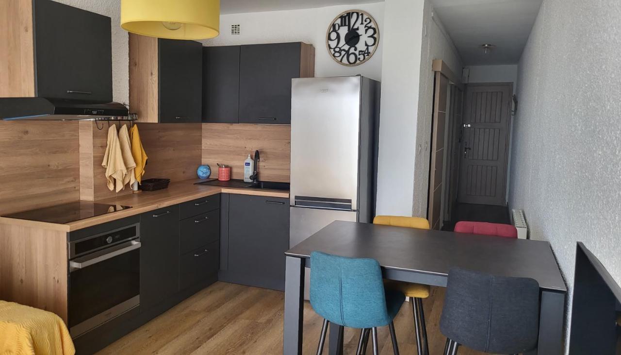 Adorable Petit Appartement Avec Magnifique Vue Sur Le Port De Canet Exteriér fotografie